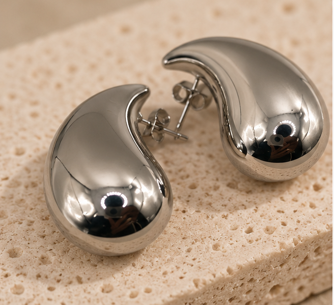Tear Drop Stud Earrings