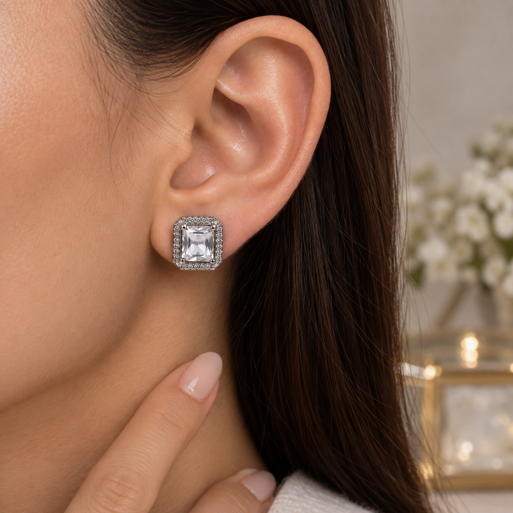 Diamond Glow Studs Earrings