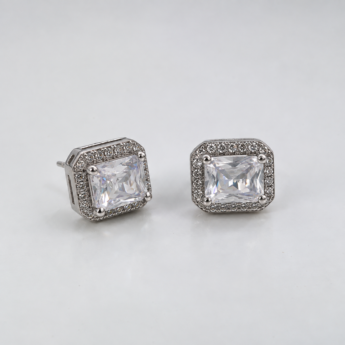 Diamond Glow Studs Earrings